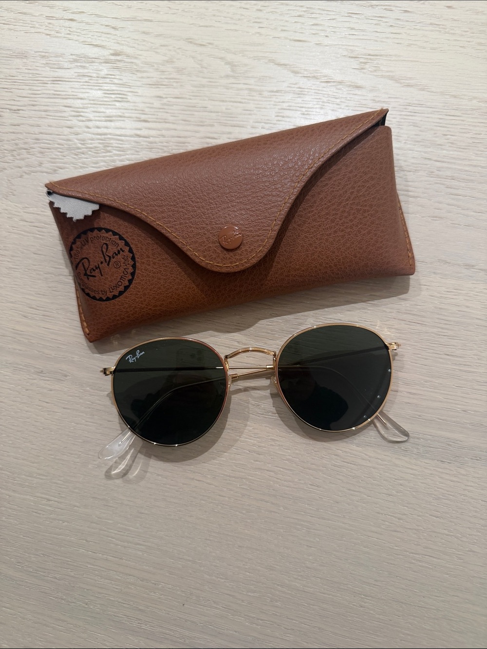 Ray-Ban Gold Frame Sunglasses with Dark Green Lenses